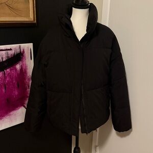 Sporty Black Puffer Jacket for Women